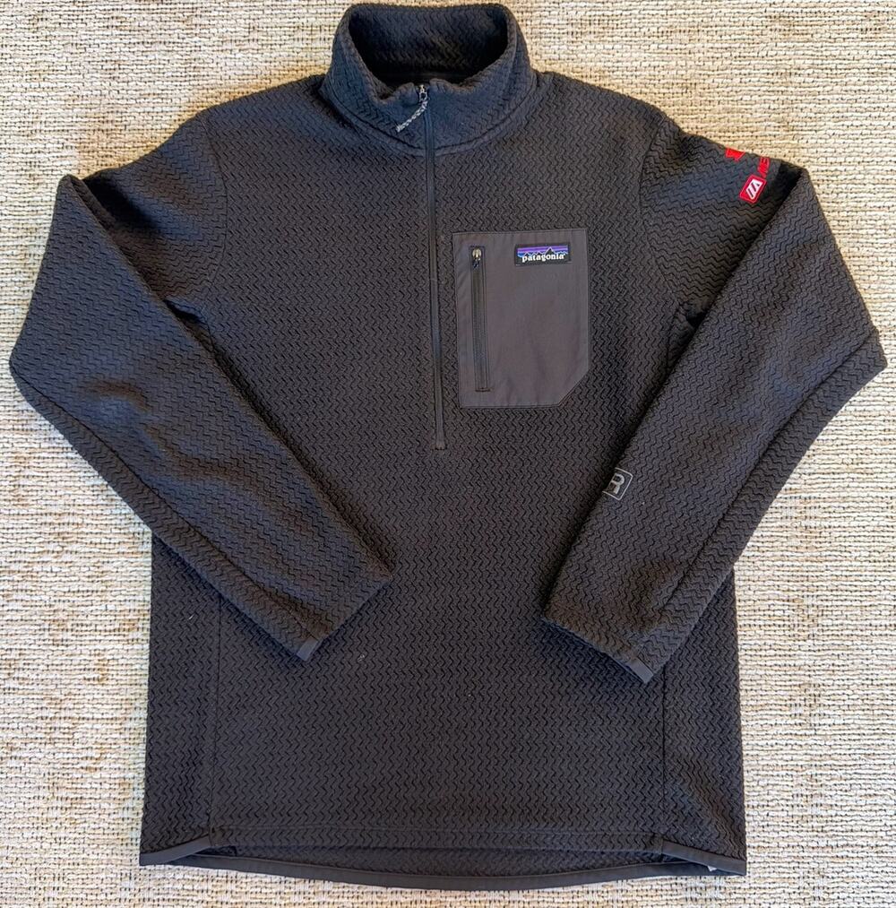 Patagonia Men's R1 Air Zip-Neck Fleece Size Medium Black Pullover Medica Logo